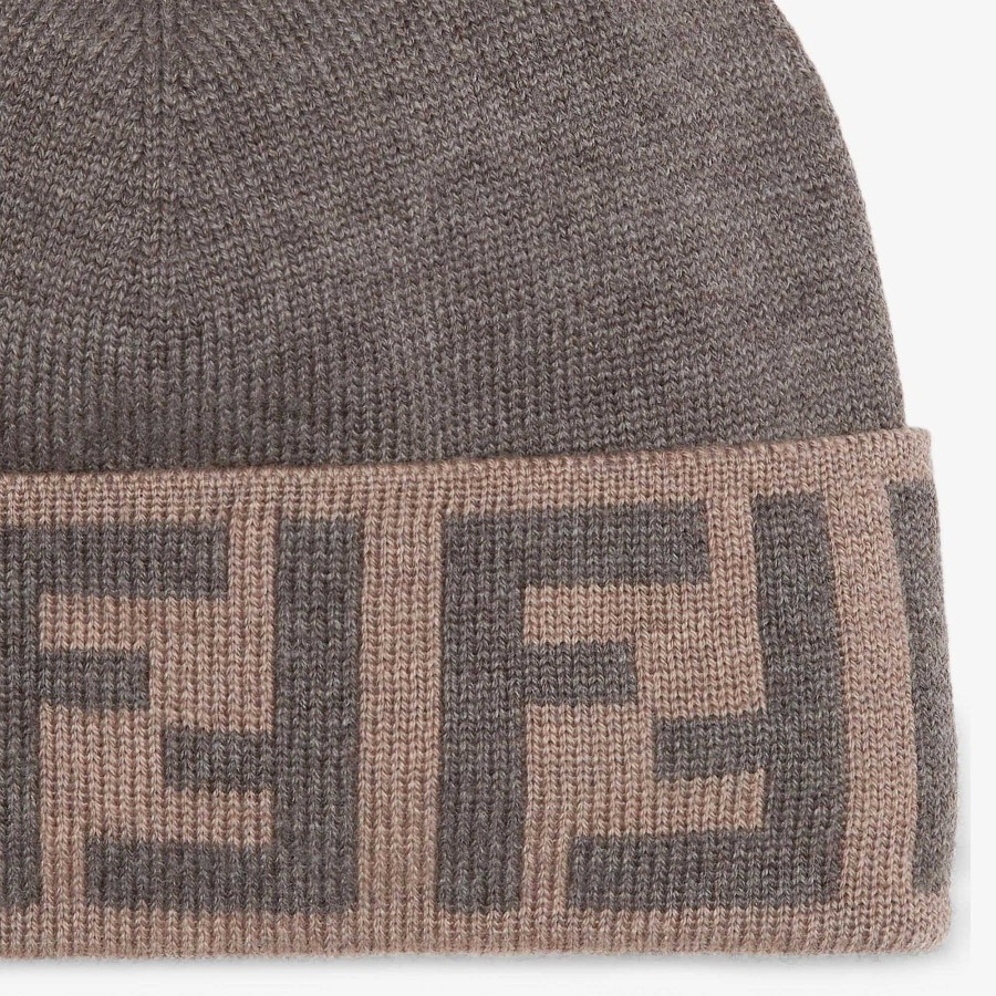 Men Fendi Hats & Gloves | Beanie Gray