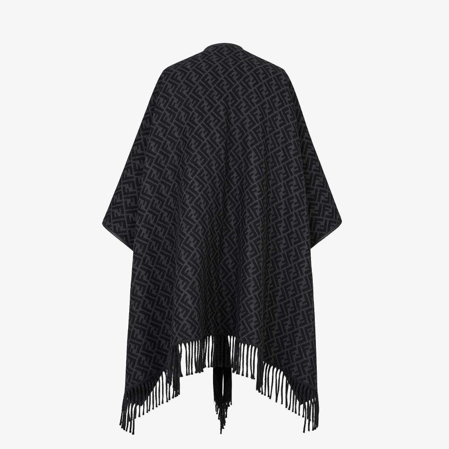 Men Fendi Scarves | Poncho Black